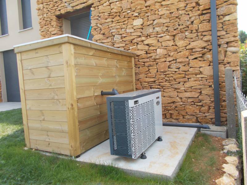 local technique pour piscine en bois à proximité de Limas